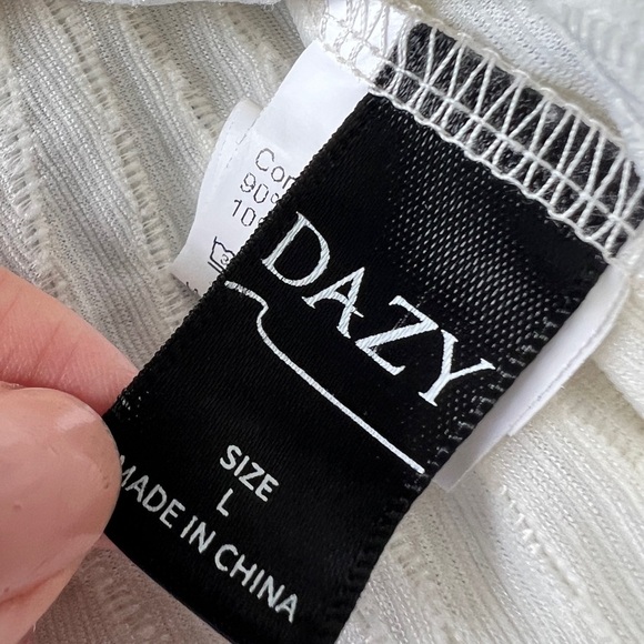 Dazy Womens White Cream Ribbed Boho Preppy Minimalist Sleeveless Top Large XL - Picture 6 of 9